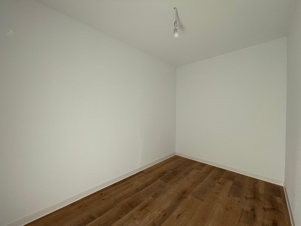 Duplex despartit prin camera tehnica  finisaje premium Mosnita