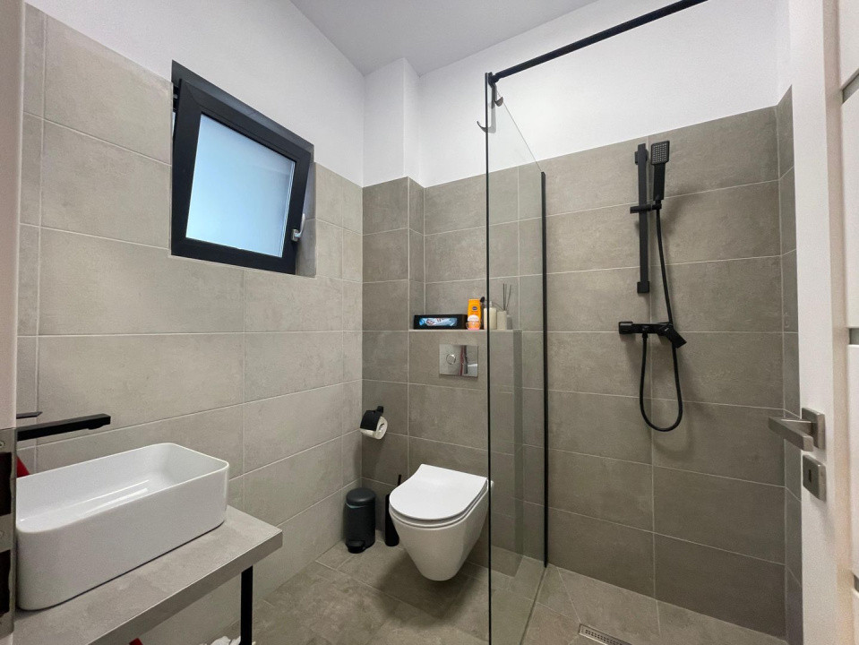 Duplex cu 4 camere mobilat si utila Mosnita Veche