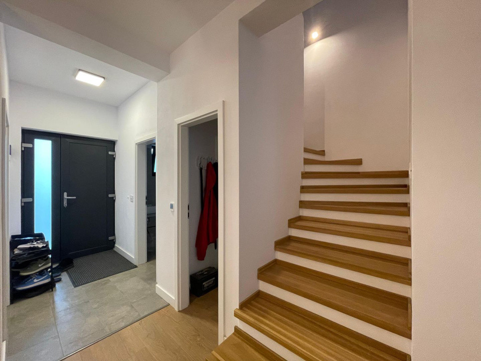 Duplex cu 4 camere mobilat si utila Mosnita Veche