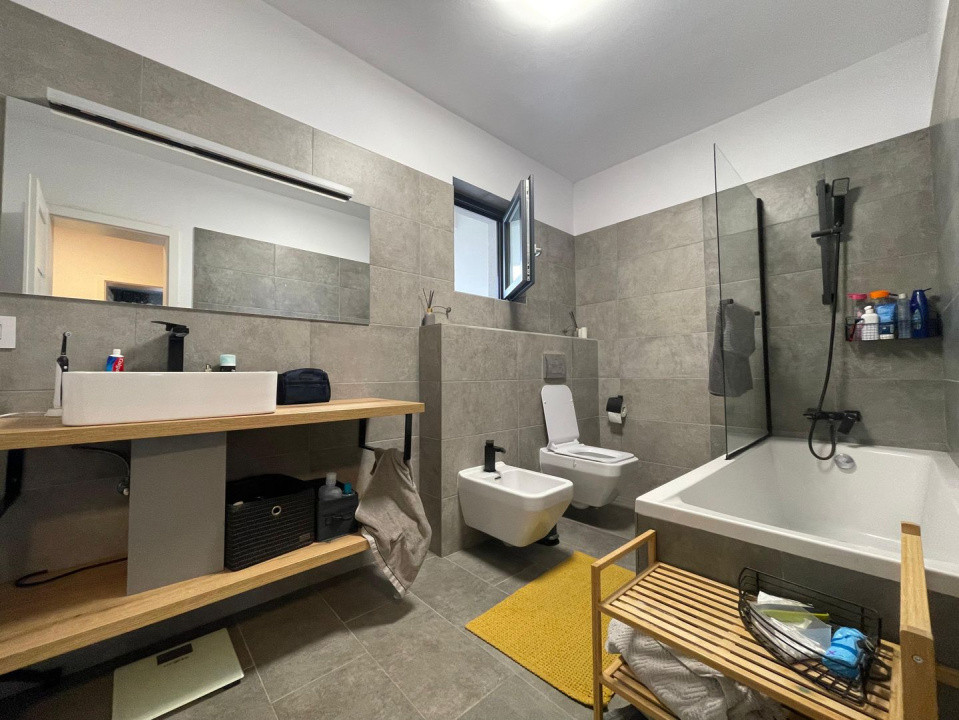 Duplex cu 4 camere mobilat si utila Mosnita Veche