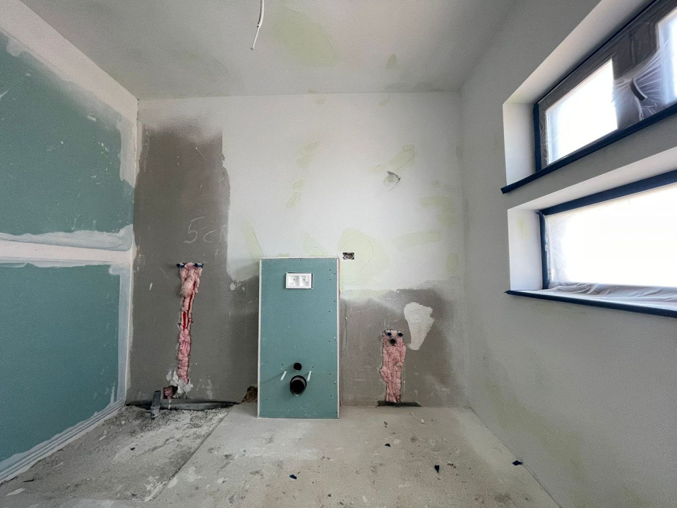 Casa individuala 4 camere si garaj Mosnita Veche