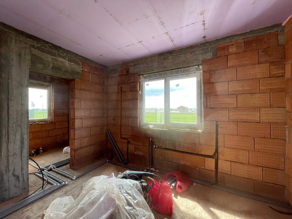 Duplex pe parter 3 camere si dressing Mosnita Veche Drumul Boilor