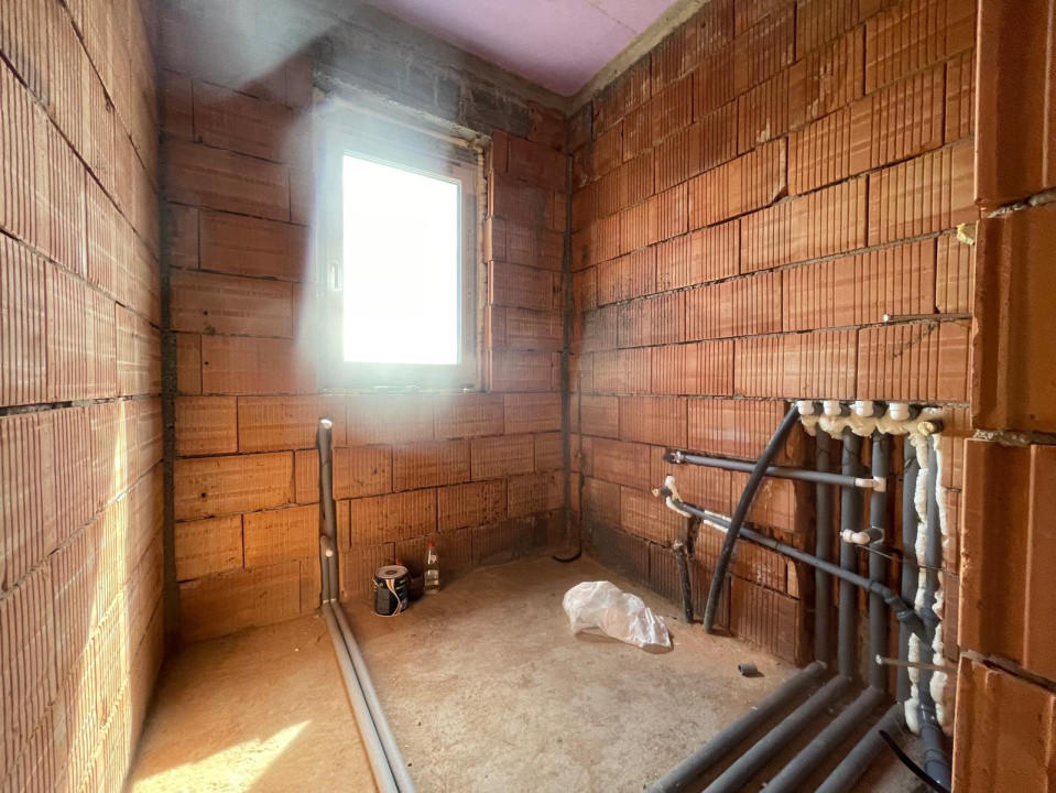 Duplex pe parter 3 camere si dressing Mosnita Veche Drumul Boilor