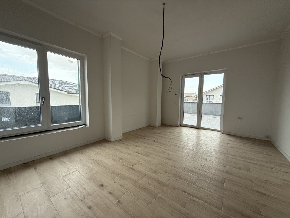 Apartament spatios, 4 camere, 75 mp utili + 35 mp terasa - Giroc