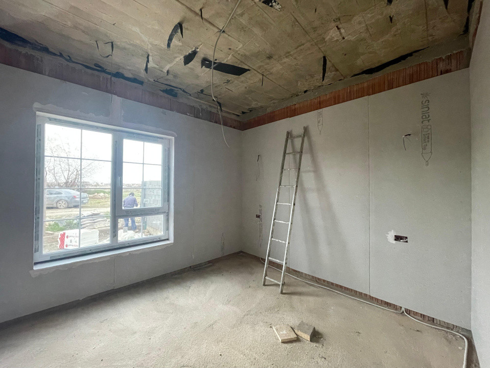 Duplex 4 camere despartit prin camera tehnica Calea Medves Mosnita