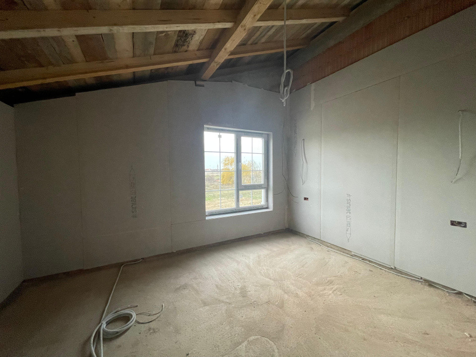 Duplex 4 camere despartit prin camera tehnica Calea Medves Mosnita