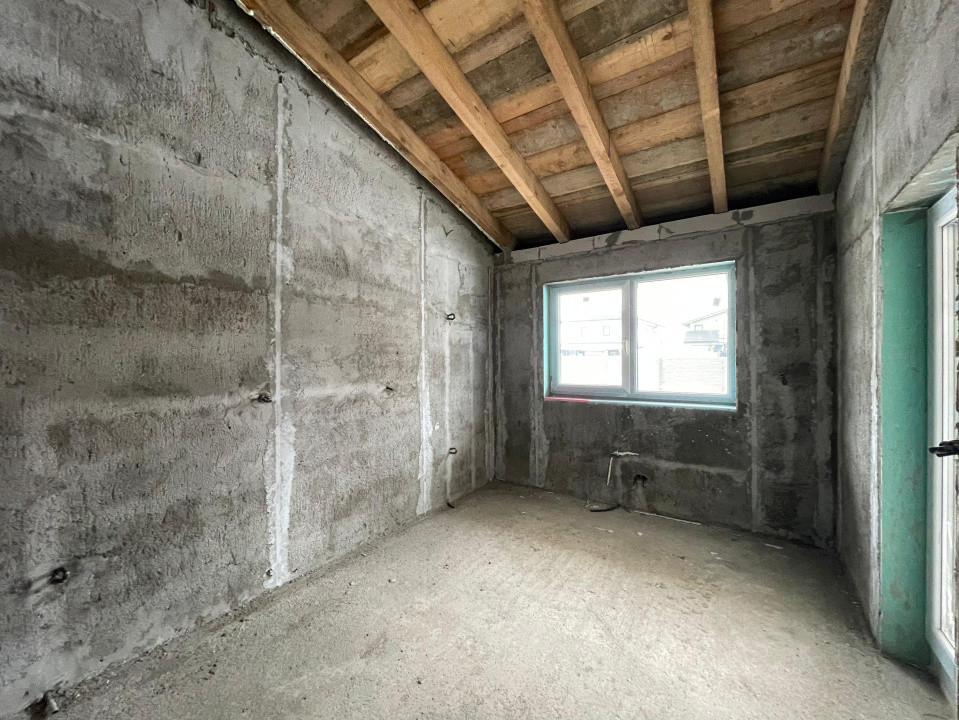 Duplex 4 camere despartit prin camera tehnica Mosnita Noua Valery