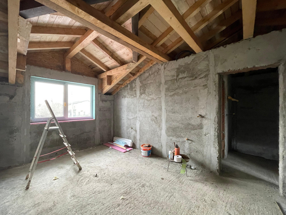 Duplex 4 camere despartit prin camera tehnica Mosnita Noua Valery