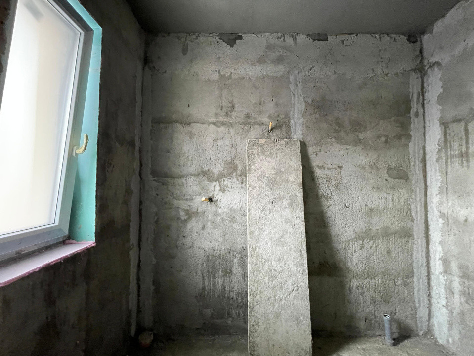 Duplex 4 camere despartit prin camera tehnica Mosnita Noua Valery