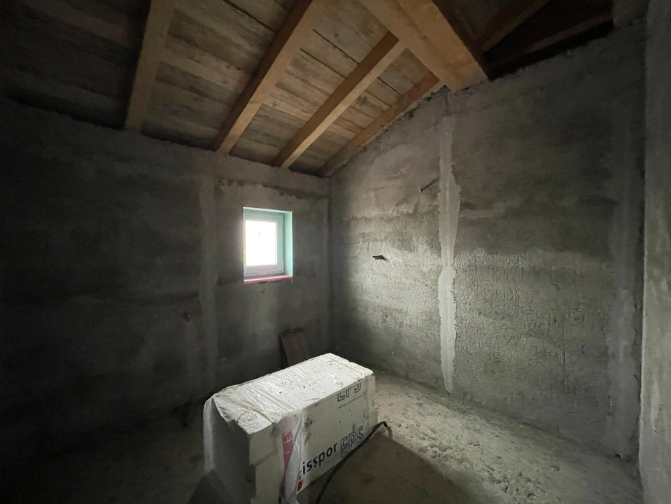 Duplex 4 camere despartit prin camera tehnica Mosnita Noua Valery