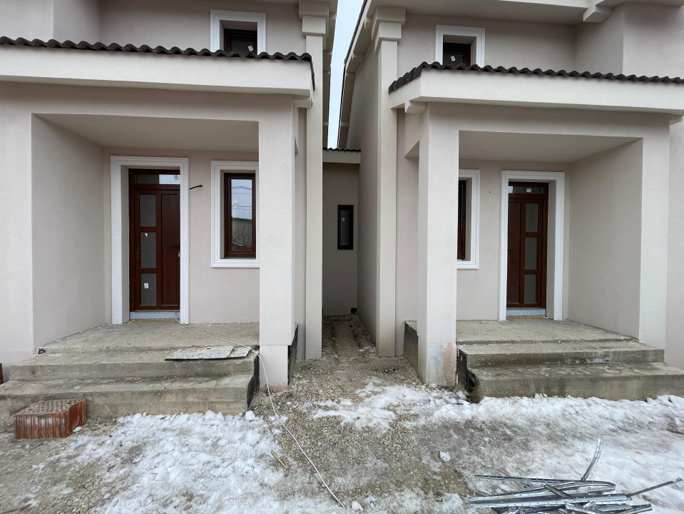 Duplex 4 camere despartit prin camera tehnica Mosnita Noua Valery