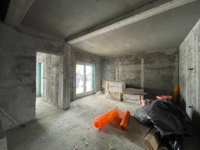 Duplex 4 camere despartit prin camera tehnica Mosnita Noua Valery