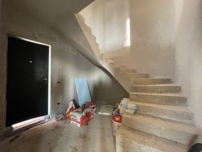 Duplex individual 3 camere Mosnita Noua