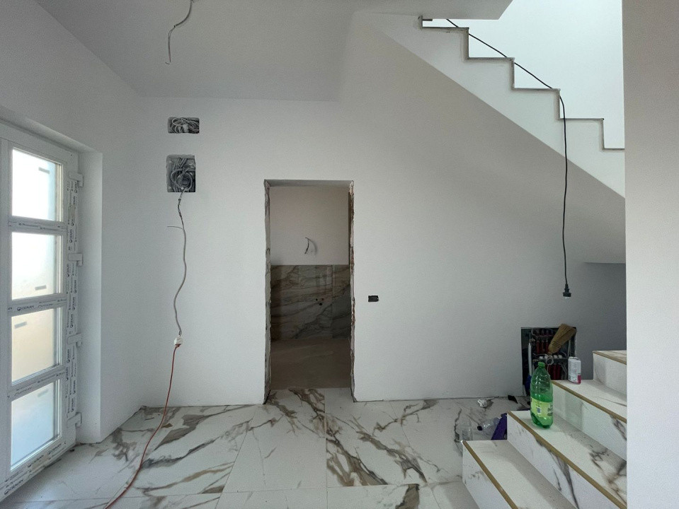 Duplex 3 camere despartit prin baie - Urseni