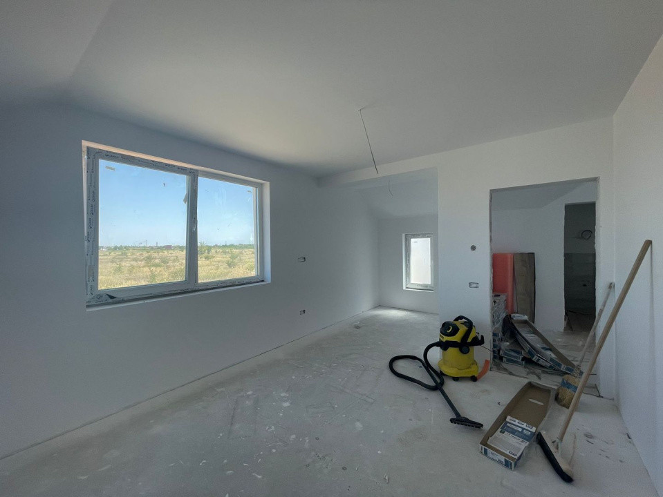 Duplex 3 camere despartit prin baie - Urseni