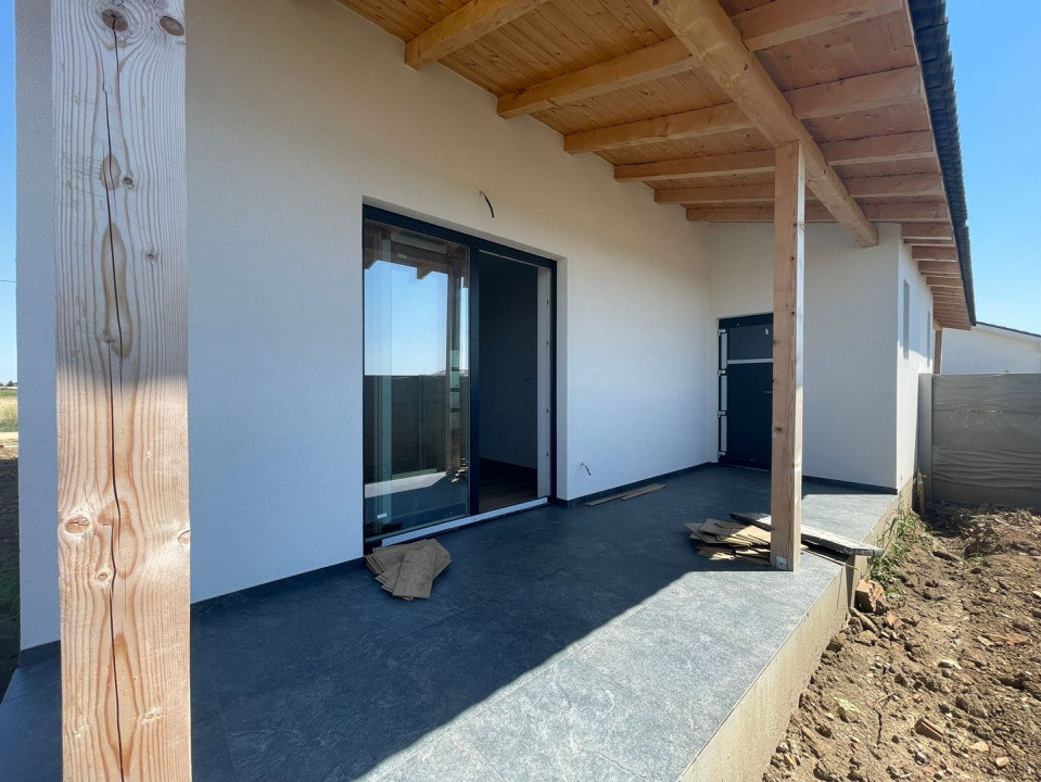 Duplex 3 camere despartit prin baie - Urseni