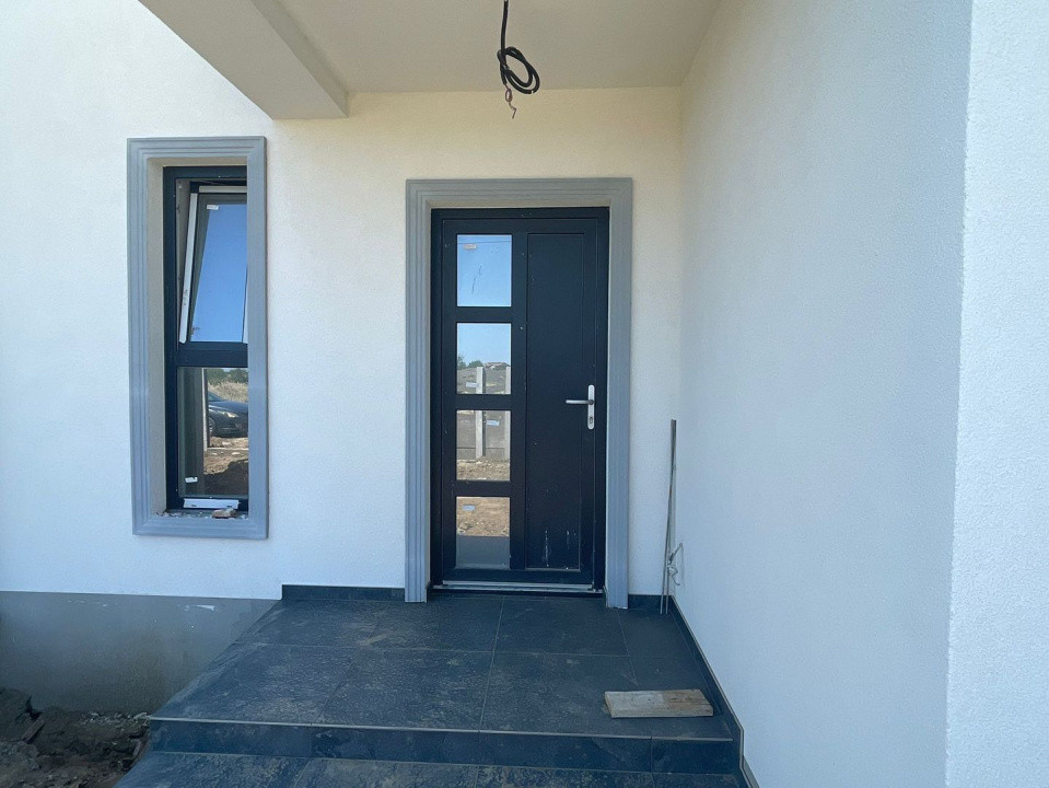 Duplex 3 camere despartit prin baie - Urseni