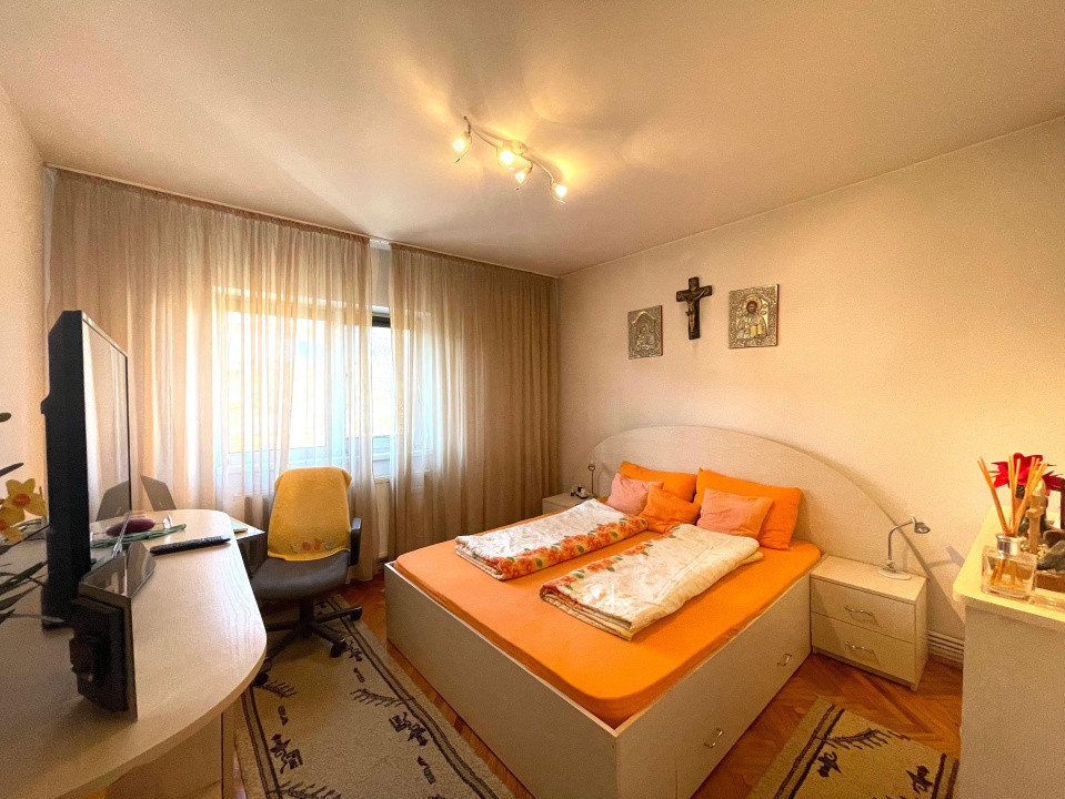 Apartament decomandat 3 camere Soarelui