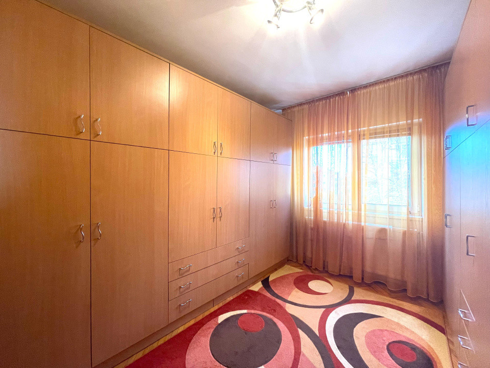 Apartament decomandat 3 camere Soarelui