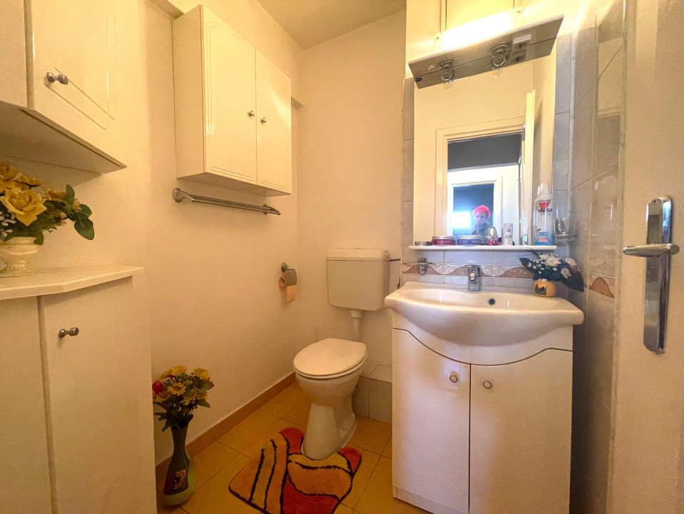 Apartament decomandat 3 camere Soarelui