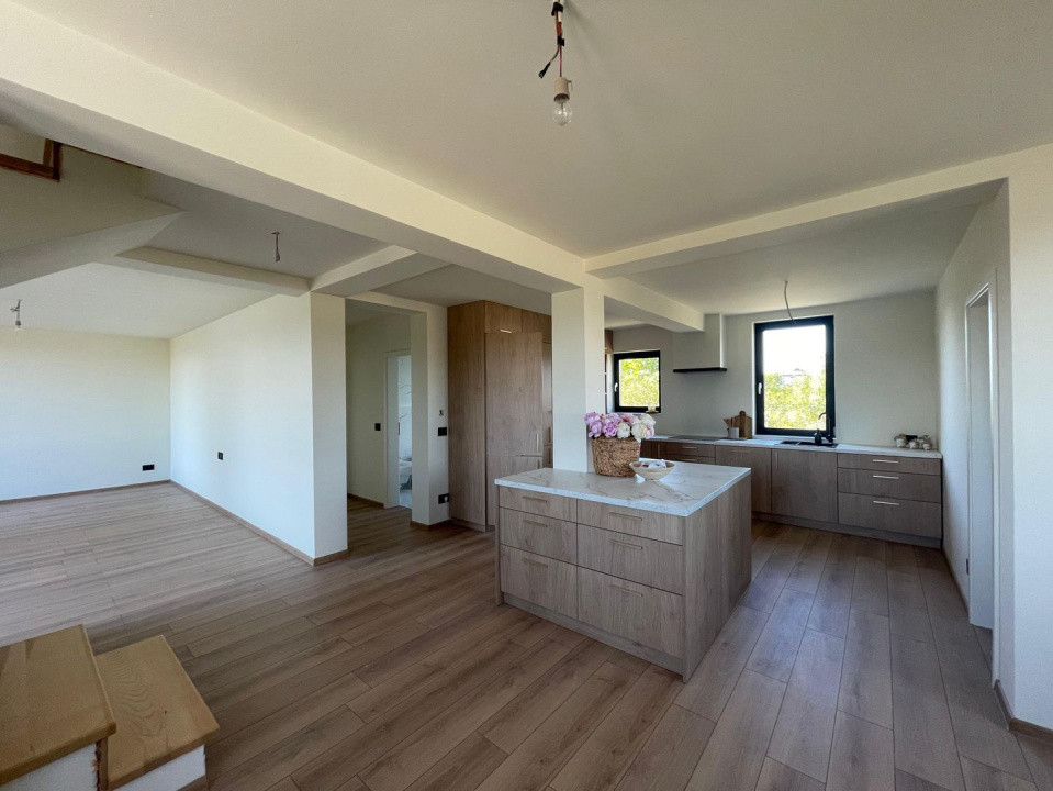 Duplex 6 camere 400mp teren Mosnita Noua