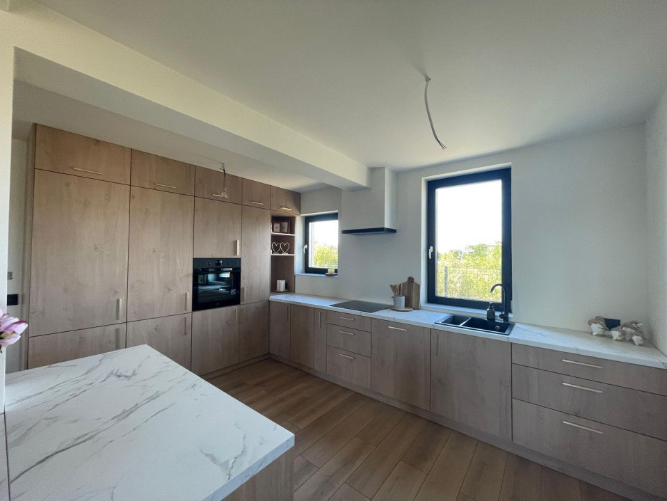 Duplex 6 camere 400mp teren Mosnita Noua