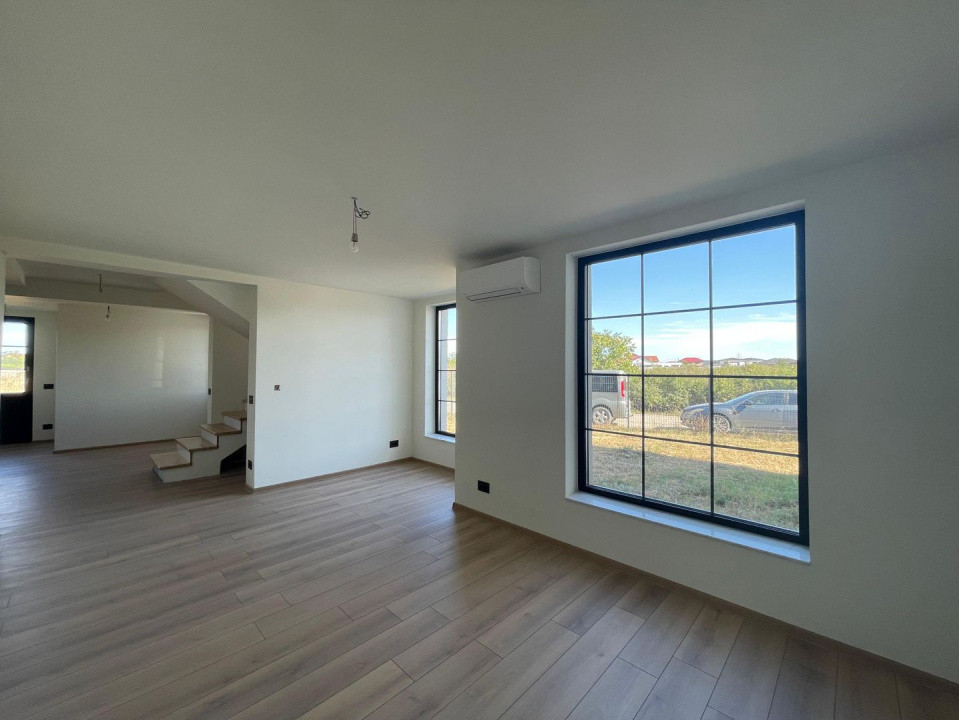 Duplex 6 camere 400mp teren Mosnita Noua