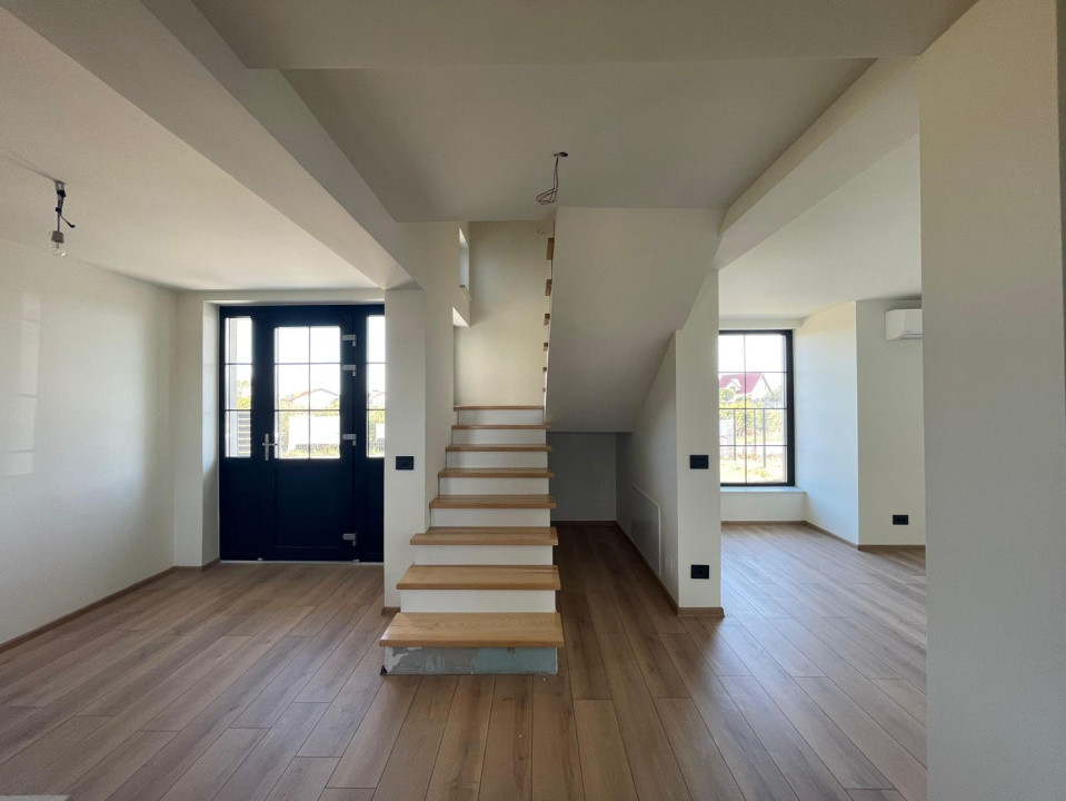 Duplex 6 camere 400mp teren Mosnita Noua