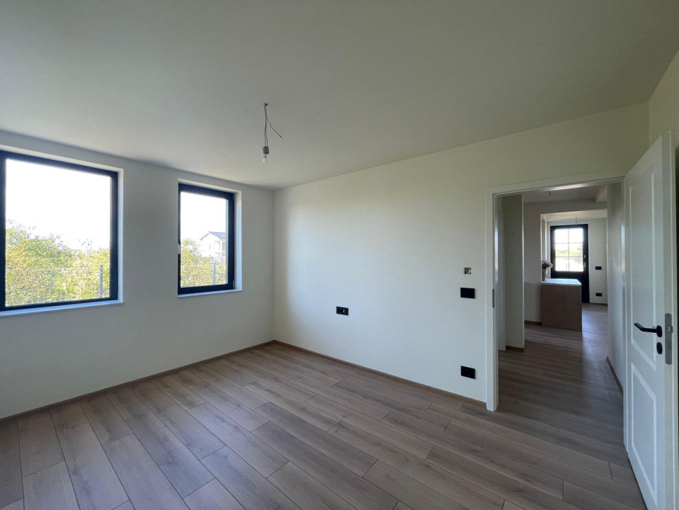 Duplex 6 camere 400mp teren Mosnita Noua
