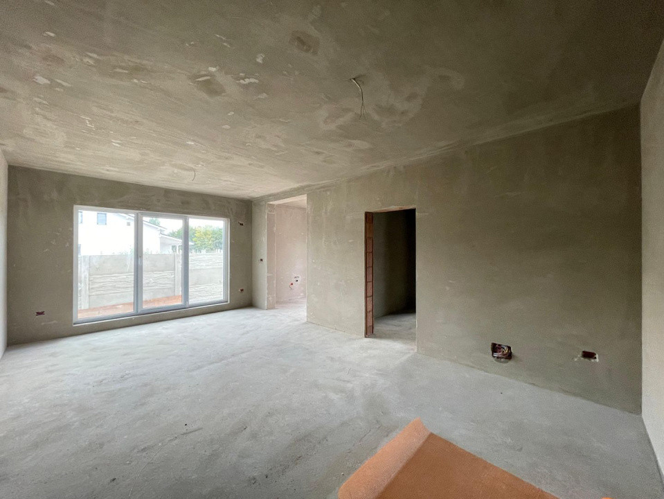 Duplex 3camere separat prin CT Mosnita Noua