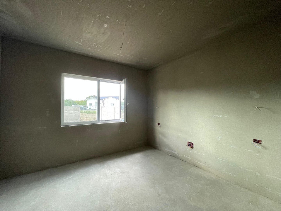 Duplex 3camere separat prin CT Mosnita Noua