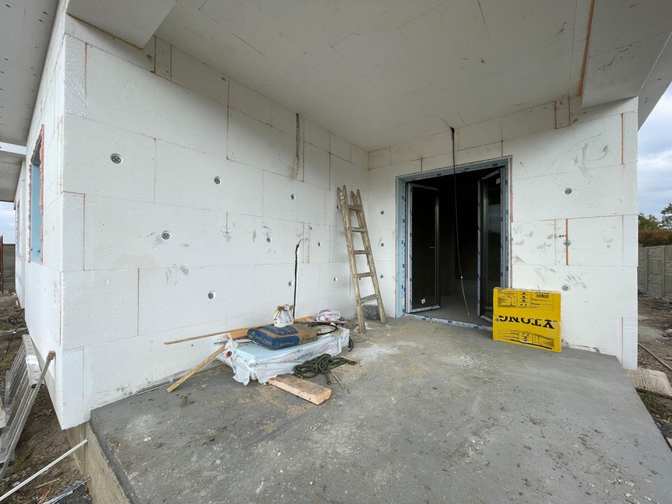 Duplex 3camere separat prin CT Mosnita Noua