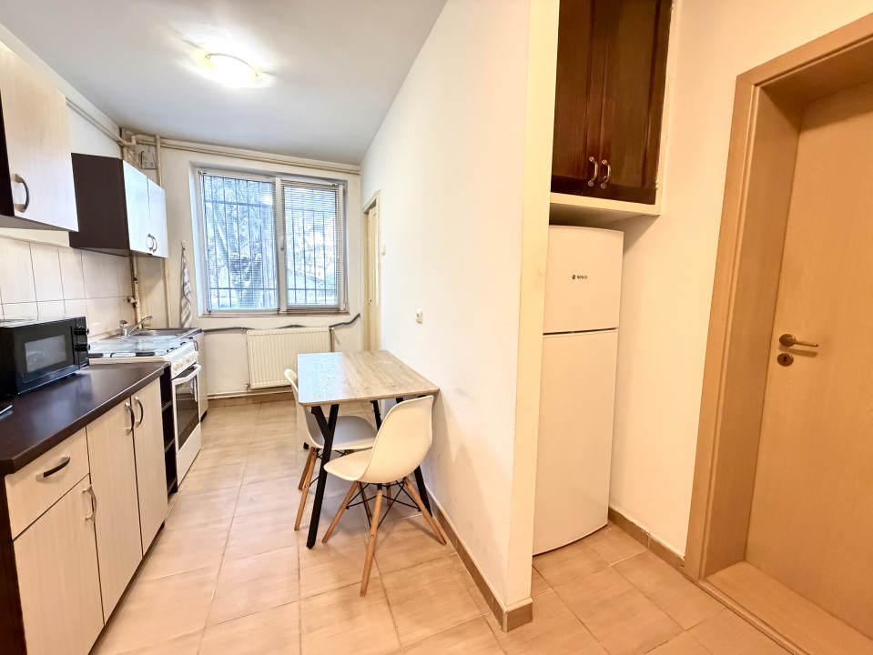 Apartament elegant 2 camere, parter, 50 mp - Complexul Studentesc 