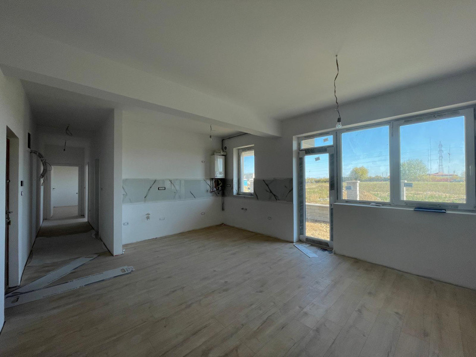 Apartament 3 camere + curte Calea Urseni