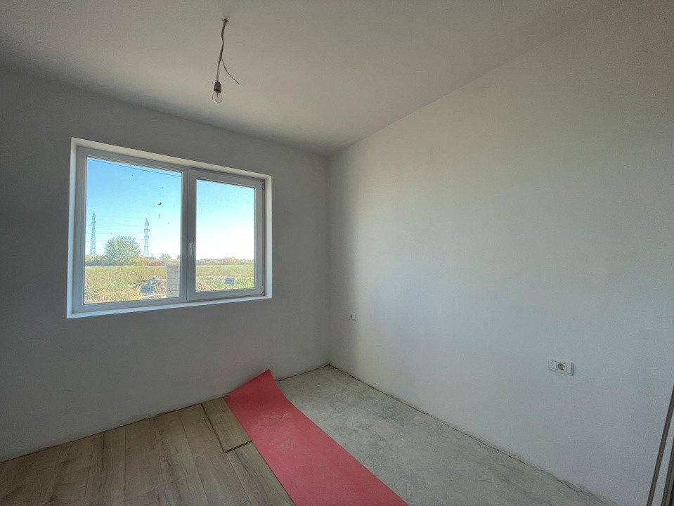 Apartament 3 camere + curte Calea Urseni