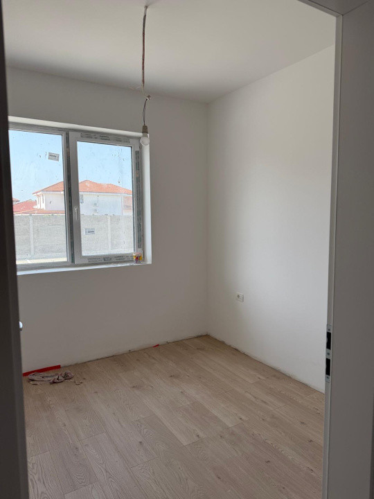 Apartament 3 camere + curte Calea Urseni