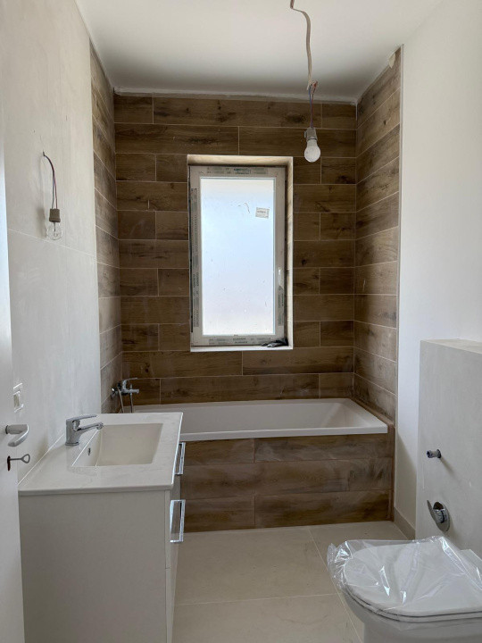 Apartament 3 camere + curte Calea Urseni