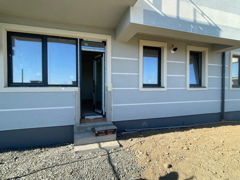 Apartament 3 camere + curte Calea Urseni