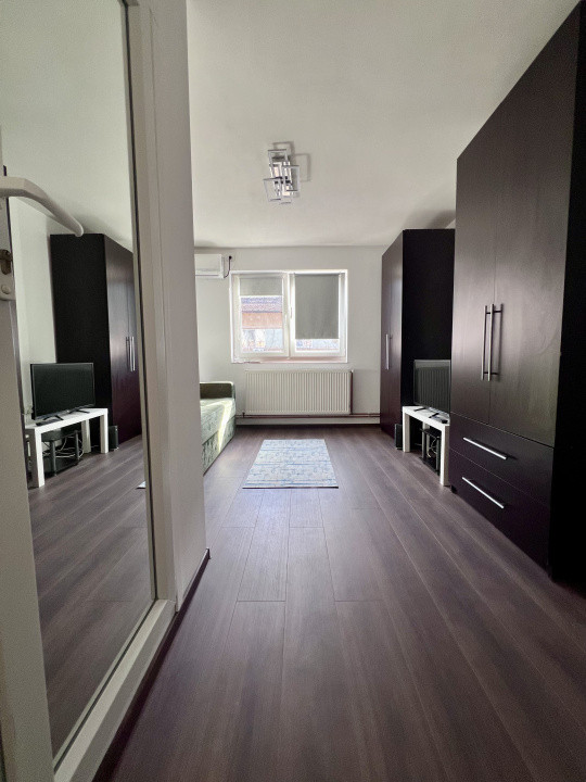  Garsoniera 24mp utili, etajul 3/4, zona Buziasului