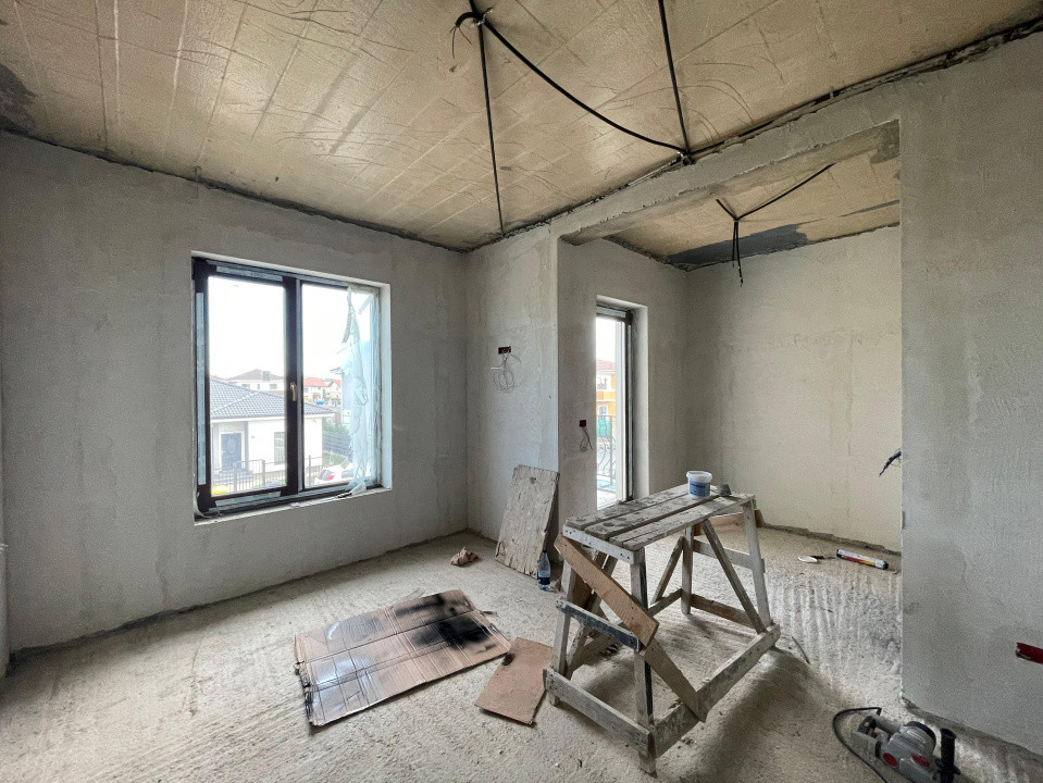 Duplex 5 camere despartit prin garaj Mosnita Noua