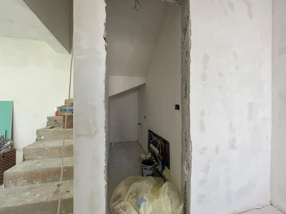 Duplex 4 camere la asfalt Urseni