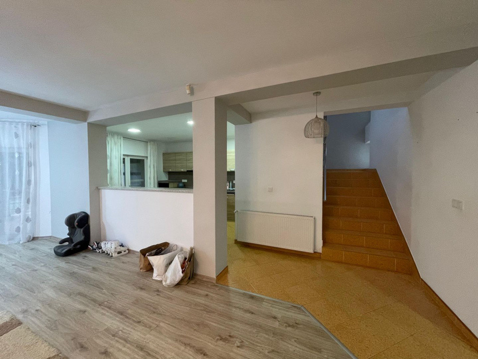 Casa Individuala 5 camere Mosnita Veche