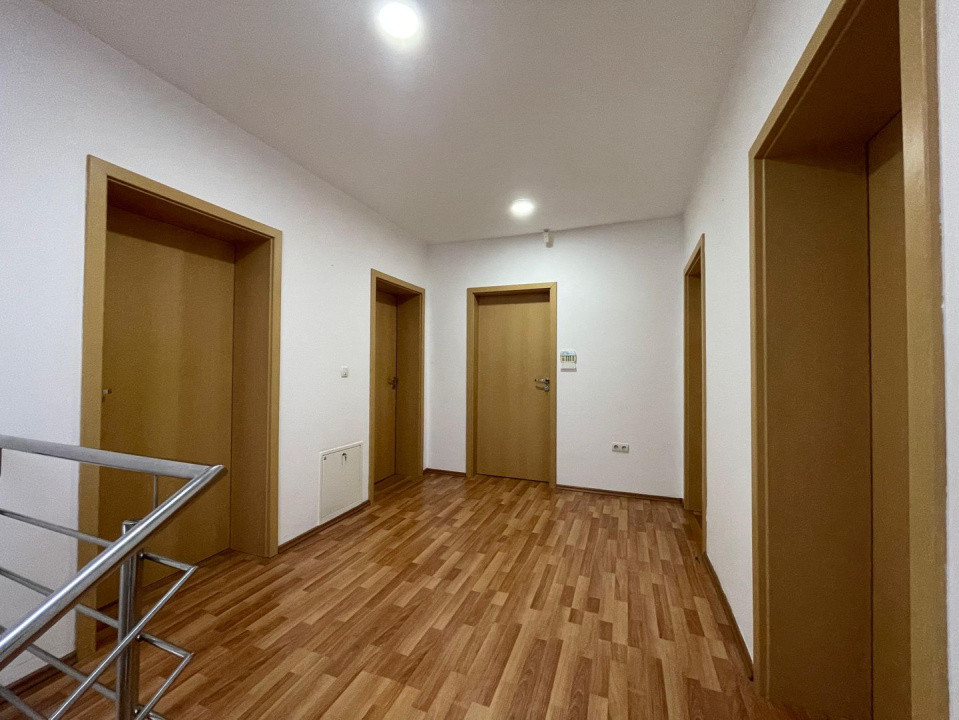 Casa Individuala 5 camere Mosnita Veche