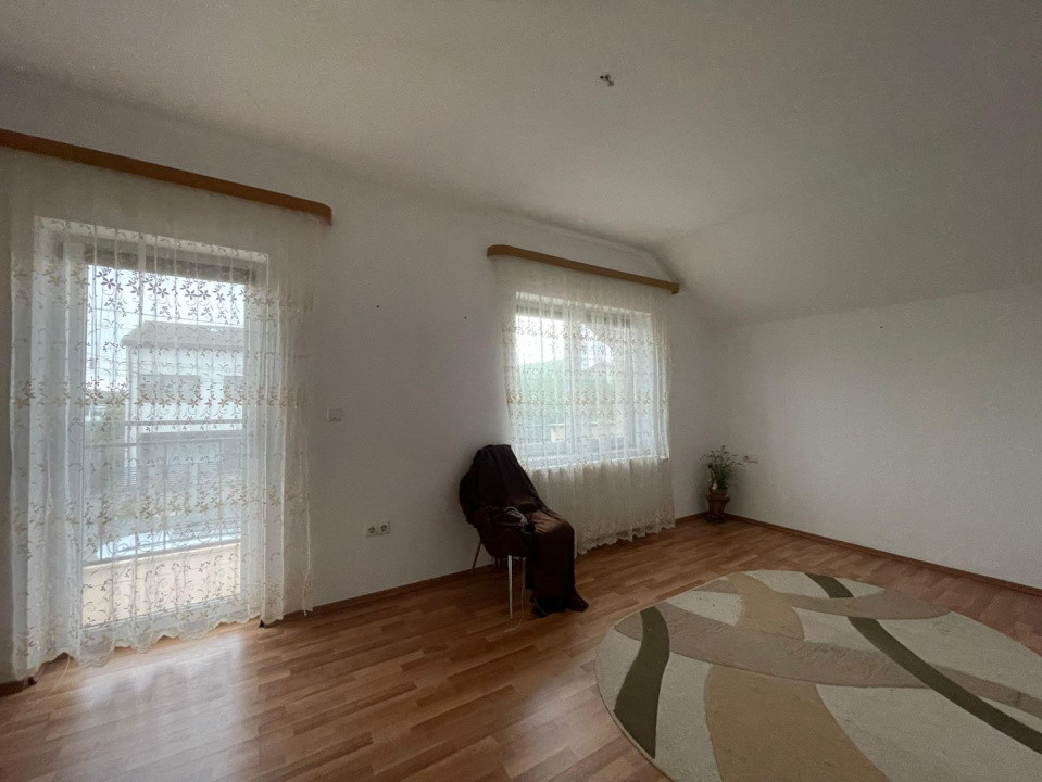 Casa Individuala 5 camere Mosnita Veche