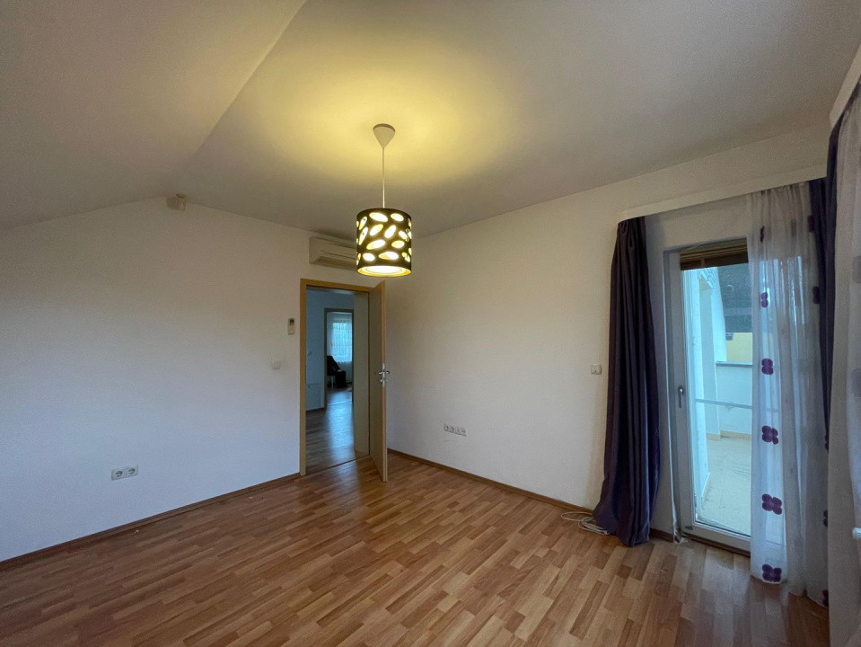 Casa Individuala 5 camere Mosnita Veche