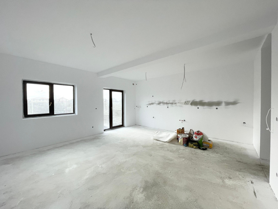 Duplex 4 camere central Mosnita Veche