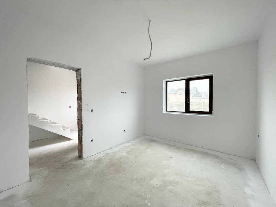 Duplex 4 camere central Mosnita Veche