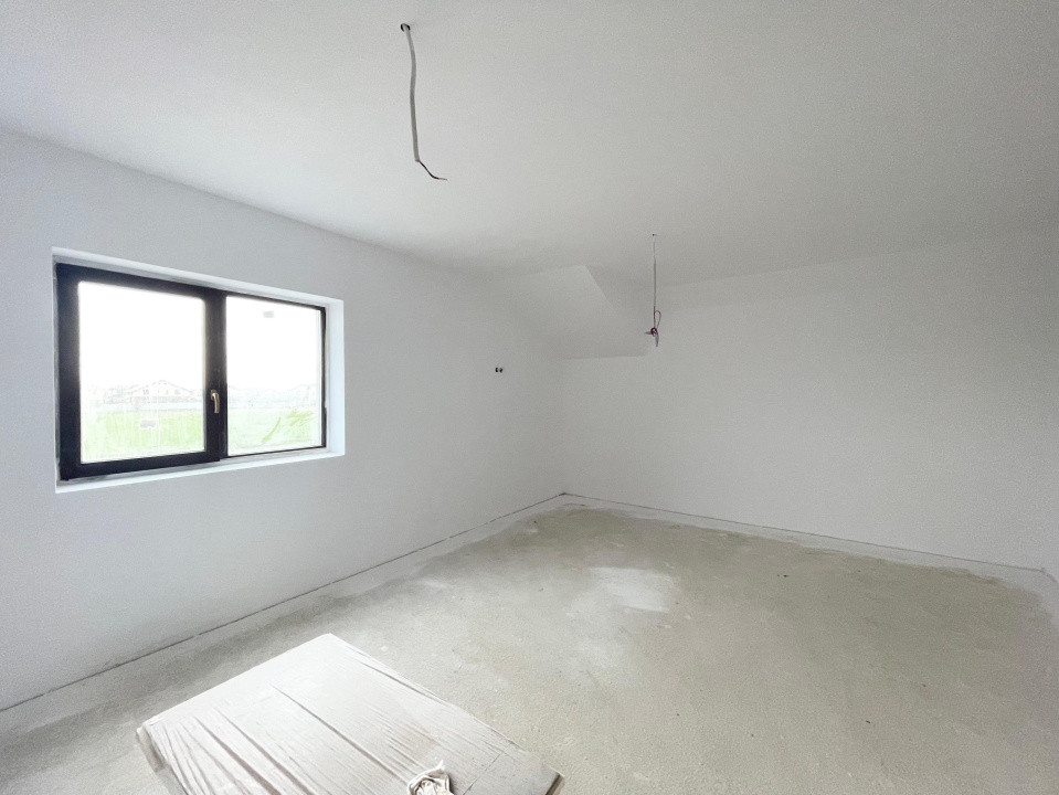 Duplex 4 camere central Mosnita Veche