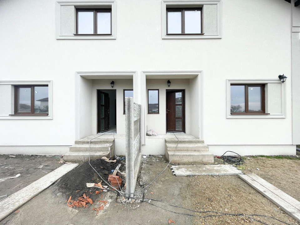 Duplex 4 camere central Mosnita Veche