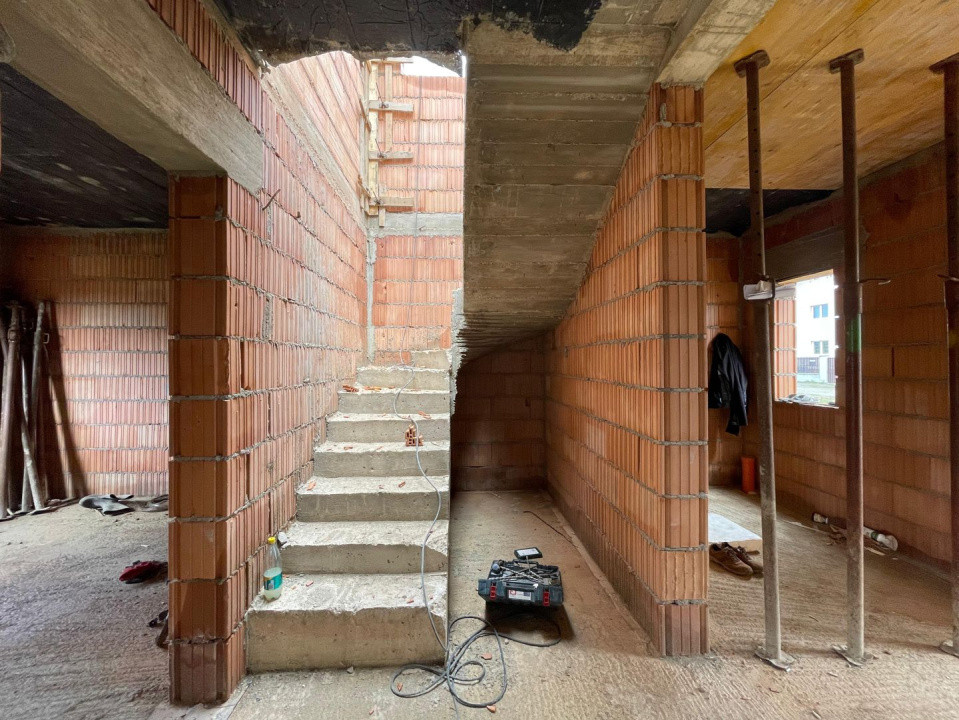 Duplex 5 camere separat prin CT Urseni